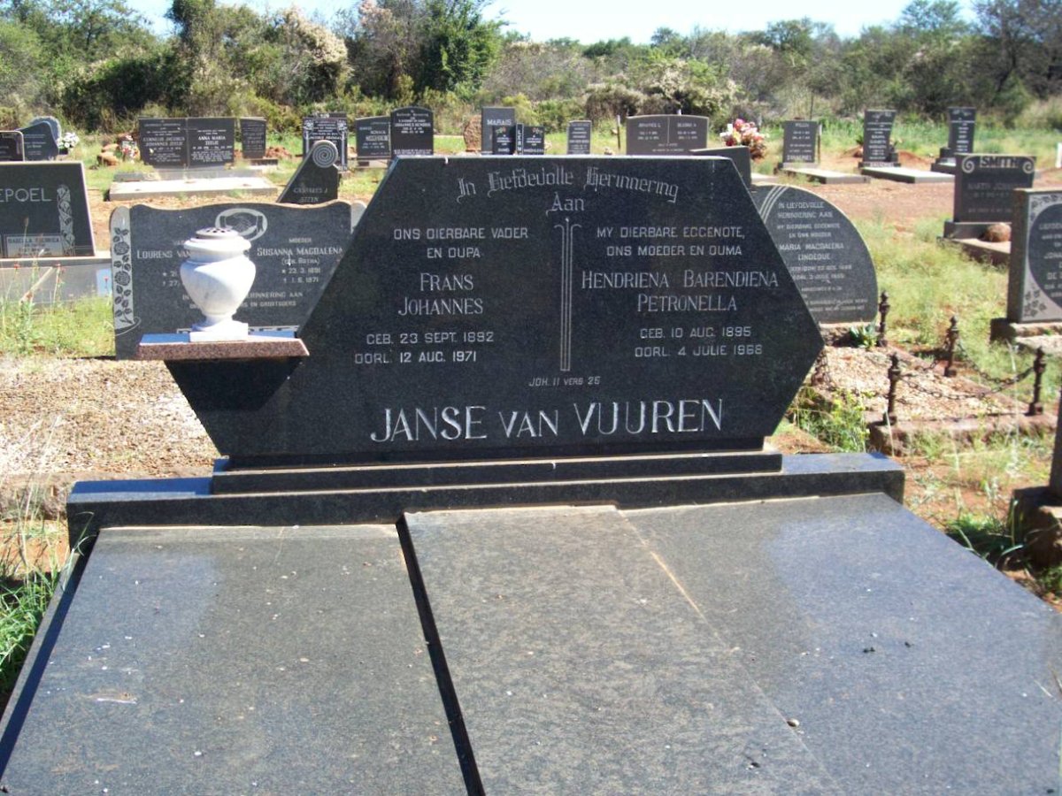 VUUREN Frans Johannes, Janse van 1892-1971 &amp; Hendriena Barendiena Petronella 1895-1968