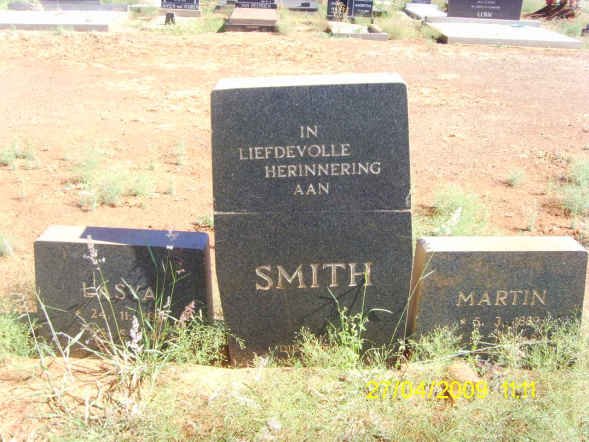 SMITH Martin &amp; Lasya