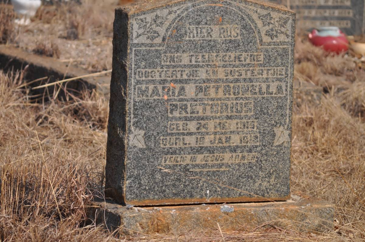 PRETORIUS Maria Petronella 1915-191?