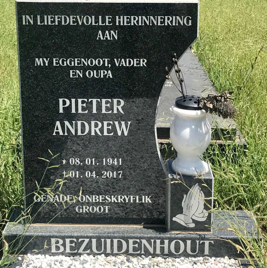 BEZUIDENHOUT Pieter Andrew 1941-2017