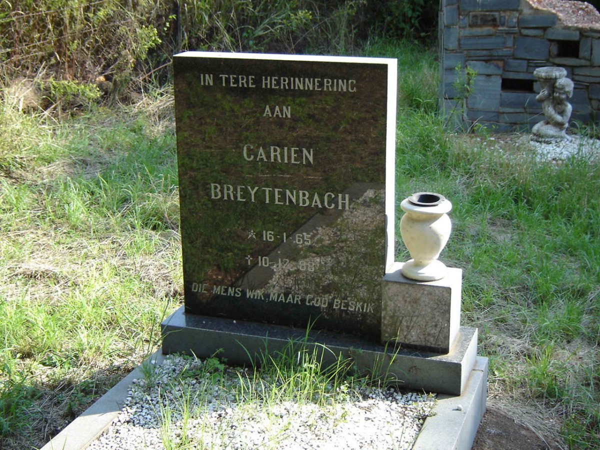 BREYTENBACH Carien 1965-1988