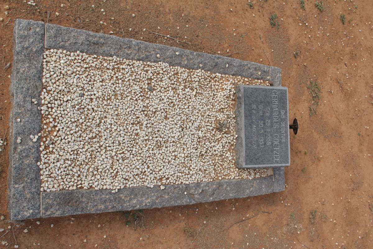 COETZEE Gerhardus 1956-1957