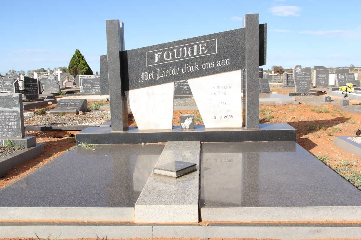FOURIE Phil 1934-1991 &amp; Riama 1935-2009