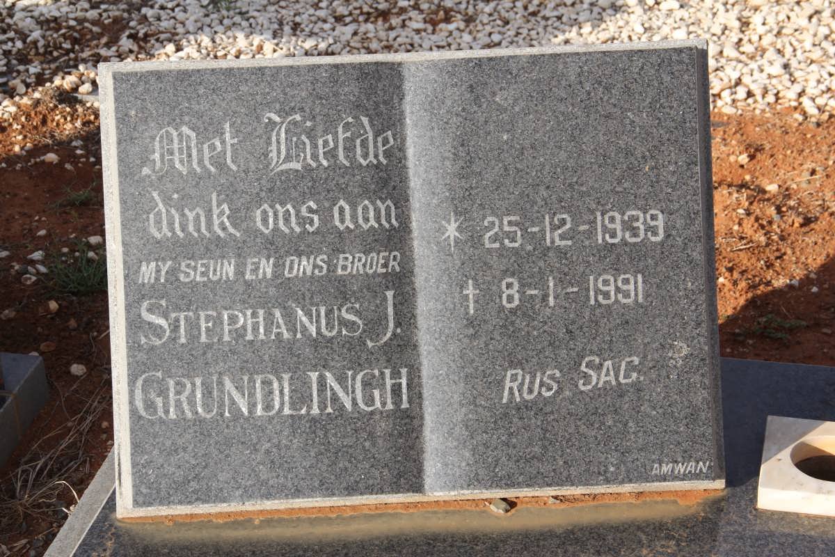 GRUNDLINGH Stephanus J. 1939-1991