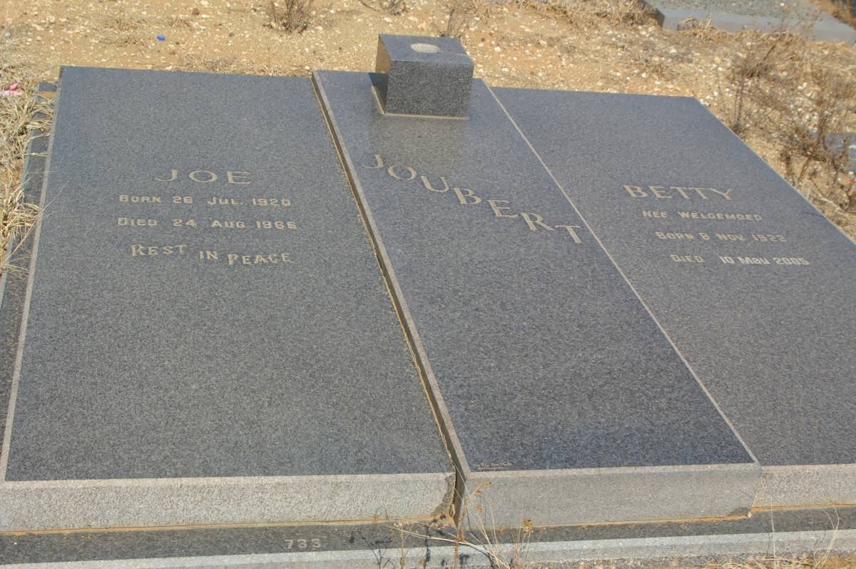 JOUBERT Joe 1920-1866 &amp; Betty WELGEMOED 1922-2005