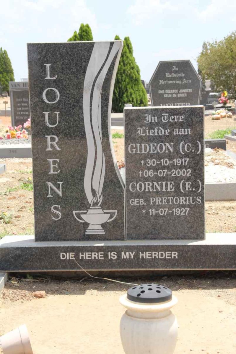 LOURENS Gideon C. 1917-2002 &amp; Cornie E. PRETORIUS 1927-