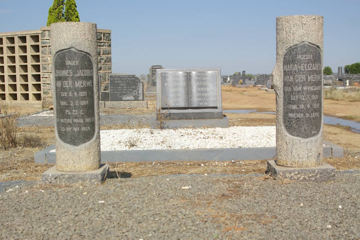 MERWE Johannes Jacobus, van der 1895-1964 &amp; Maria Elizabeth van WYNGAARD 1904-1992