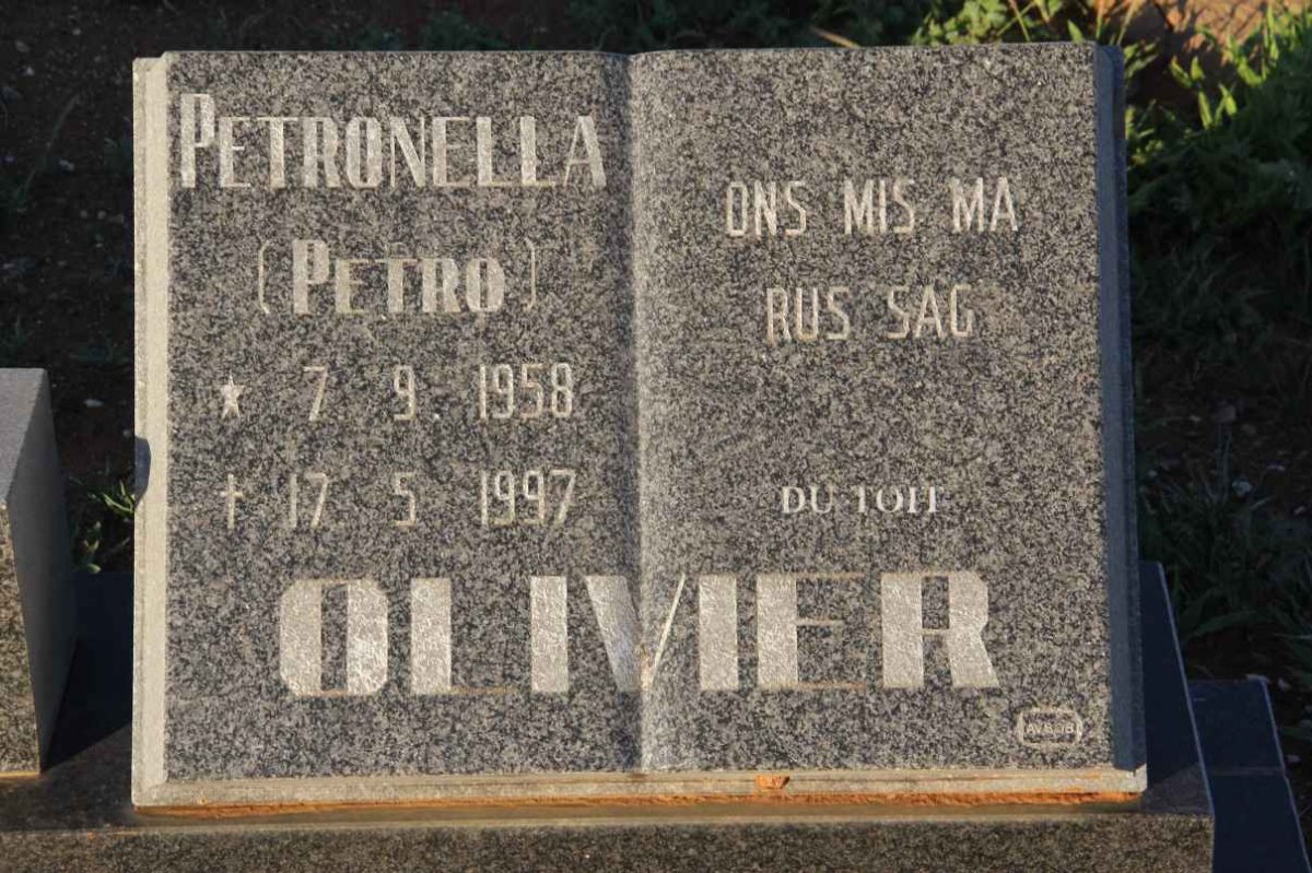 OLIVIER Petronella 1958-1997