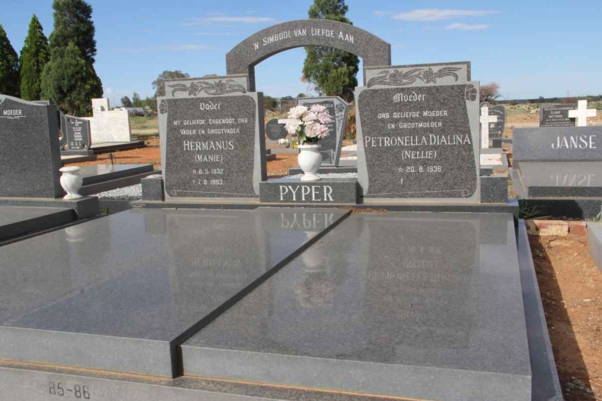 PYPER Hermanus 1932-1993 &amp; Petronella Dialina 1936-