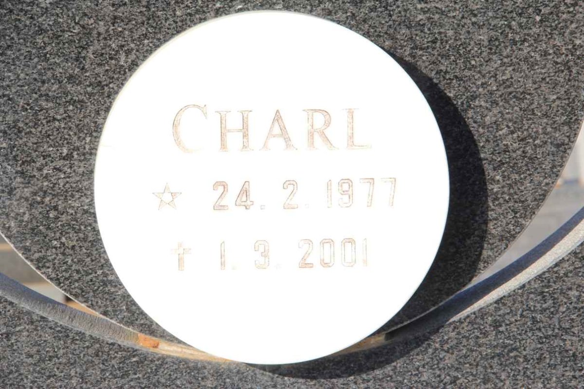 PIETERS Charl 1977-2001