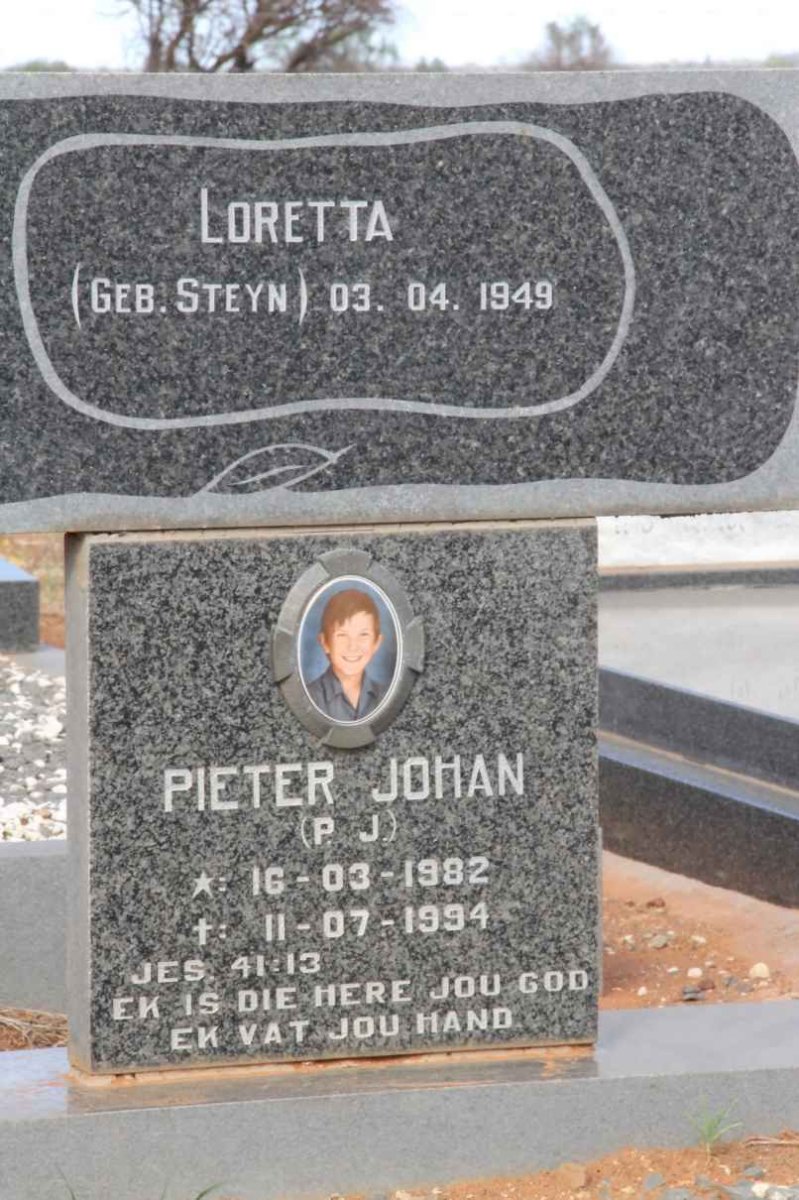 SMITH Loretta nee STEYN 1949- :: SMITH Pieter Johan 1982-1994
