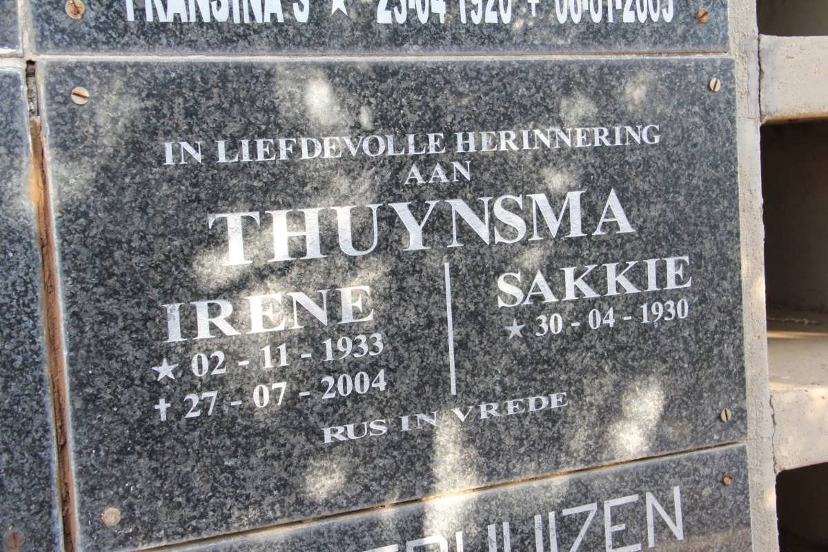 THUYNSMA Sakkie 1930 &amp; Irene 1933-2004