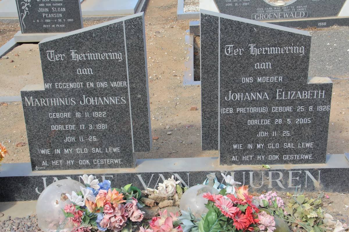 VUUREN Marthinus Johannes, Janse van 1922-1981 &amp; Johanna Elizabeth PRETORIUS 1926-2005