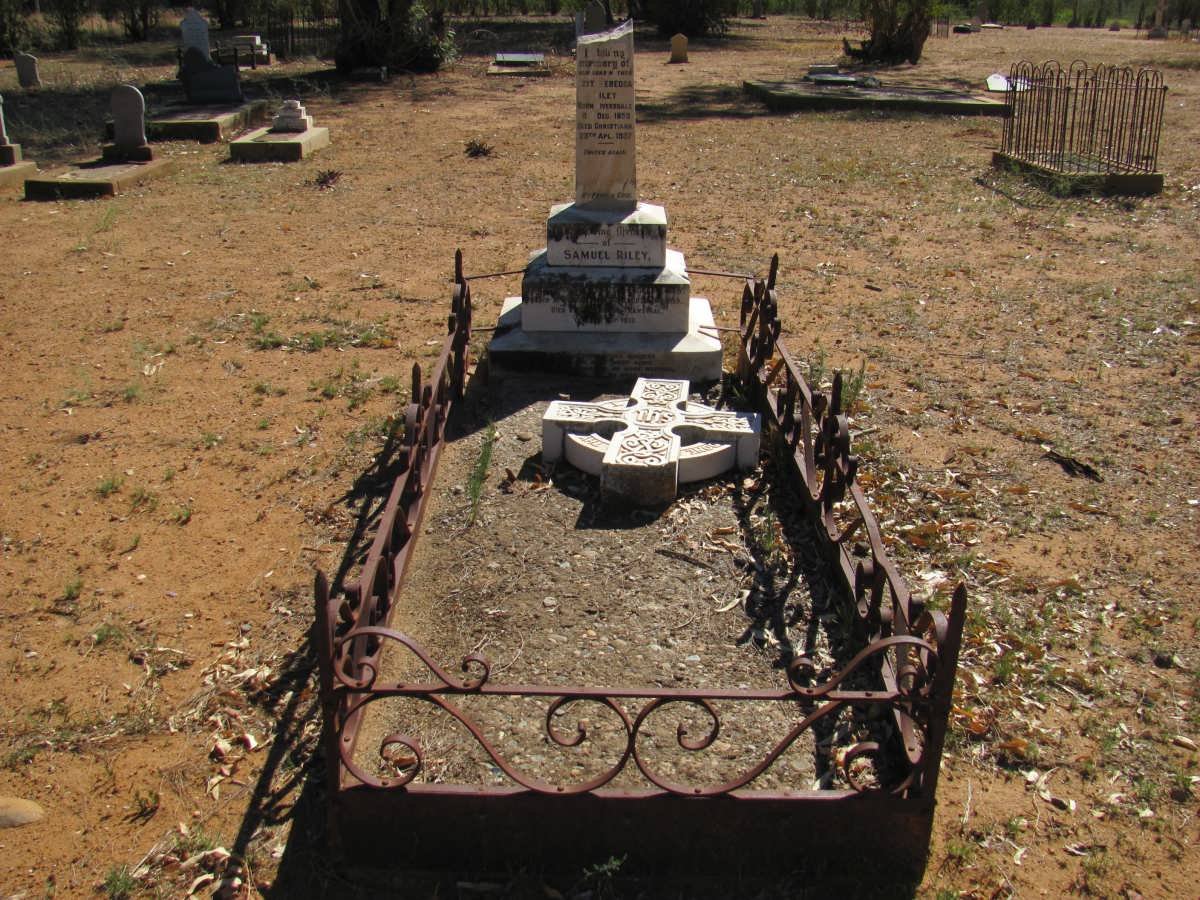 RILEY Samuel 1859-1912 &amp; Izit Rebecca 1859-1937