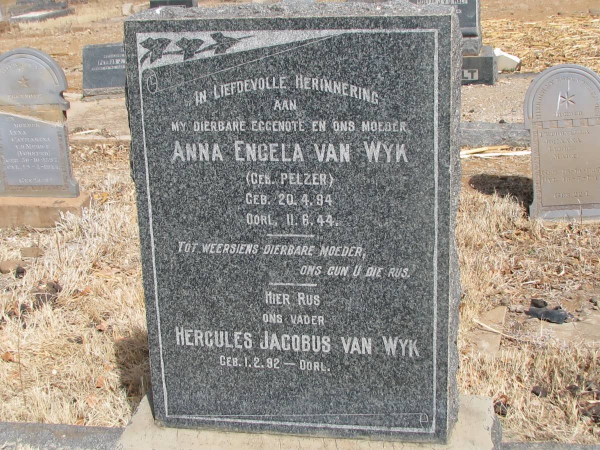 WYK Hercules Jacobus, van 1892- &amp; Anna Engela PELZER 1894-1944