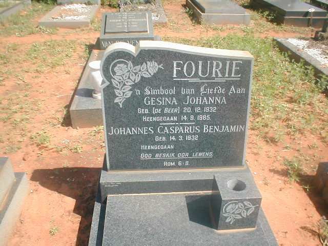 FOURIE Johannes Casparus Benjamin 1932- &amp; Gesina Johanna DE BEER 1932-1985
