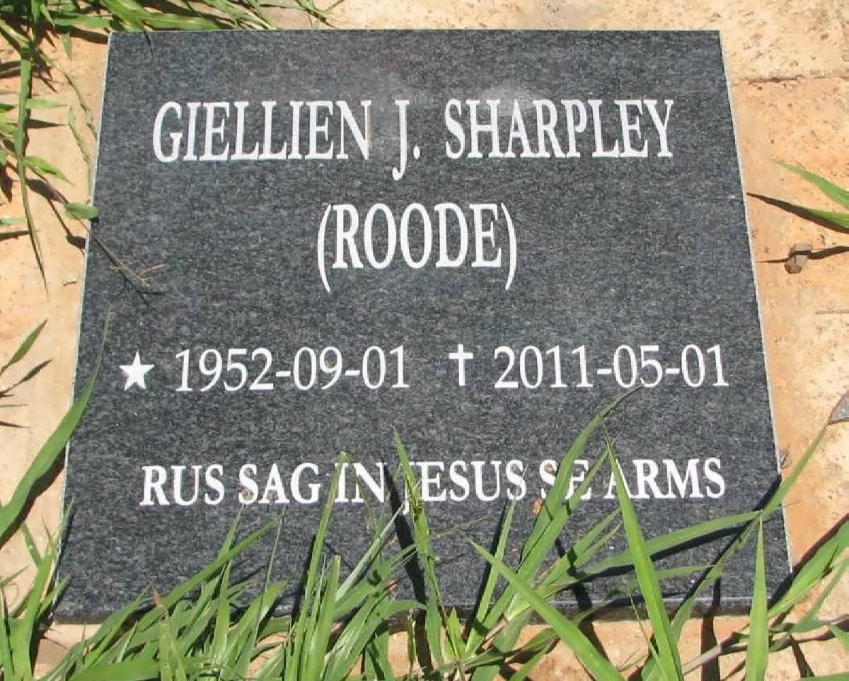 ROODE Giellien J. 1952-2011