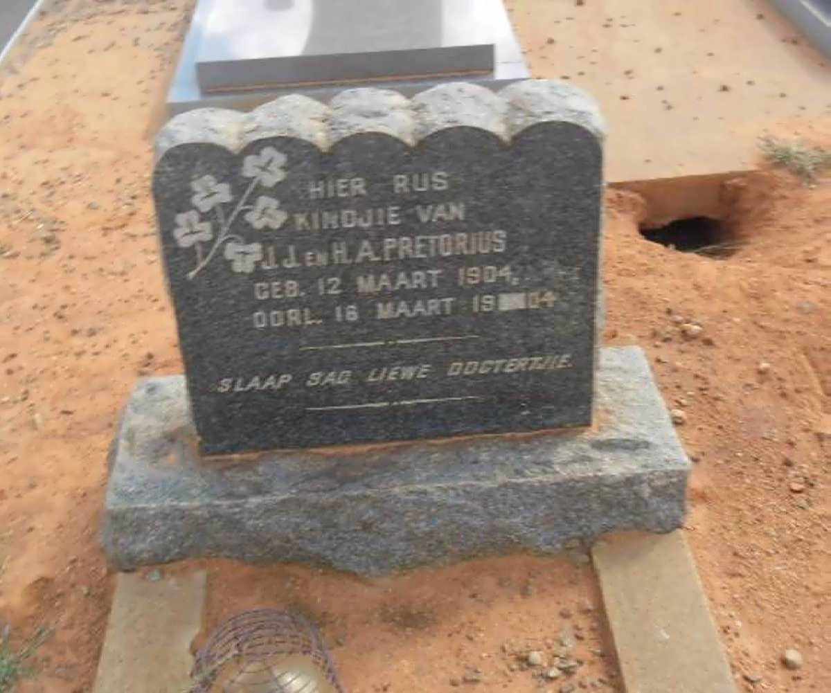 PRETORIUS Kindjie 1904-1904