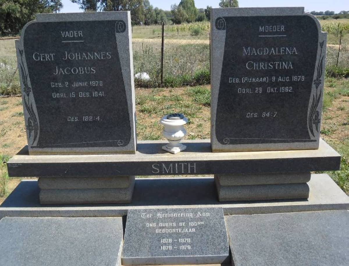 SMITH Gert Johannes Jacobus 1878-1941 &amp; Magdalena Christina PIENAAR 1879-1962