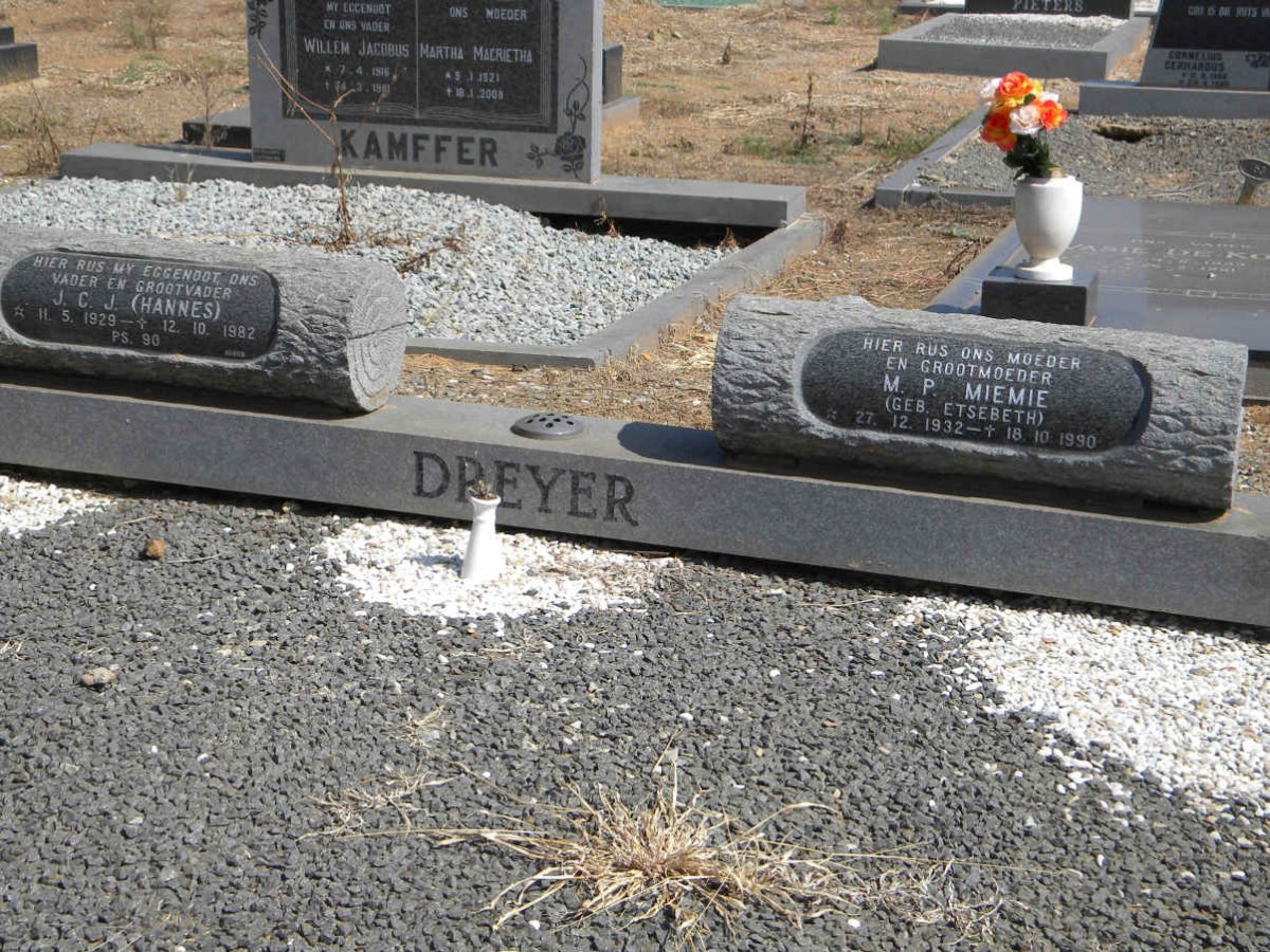 DREYER J.C.J. 1929-1982 &amp; M.P. ETSEBETH 1932-1990