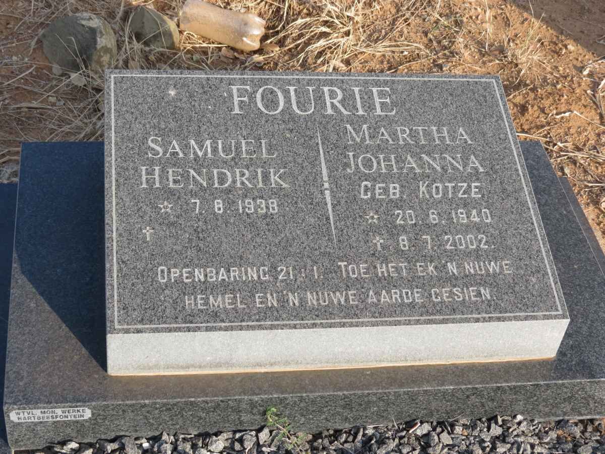 FOURIE Samuel Hendrik 1938- &amp; Martha Johanna KOTZE 1940-2002