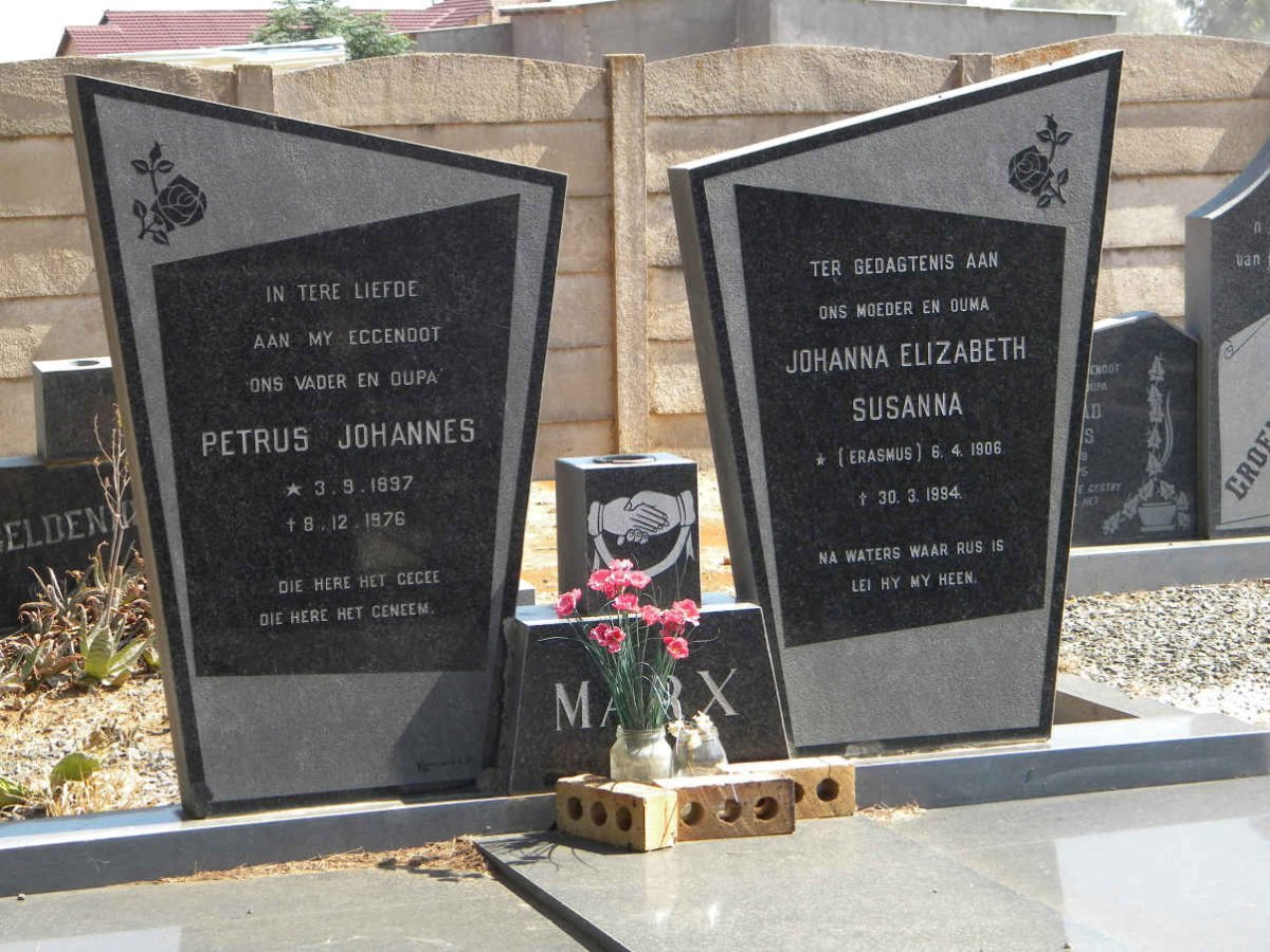 MARX Petrus Johannes 1897-1976 &amp; Johanna Elizabeth Susanna ERASMUS 1906-1994