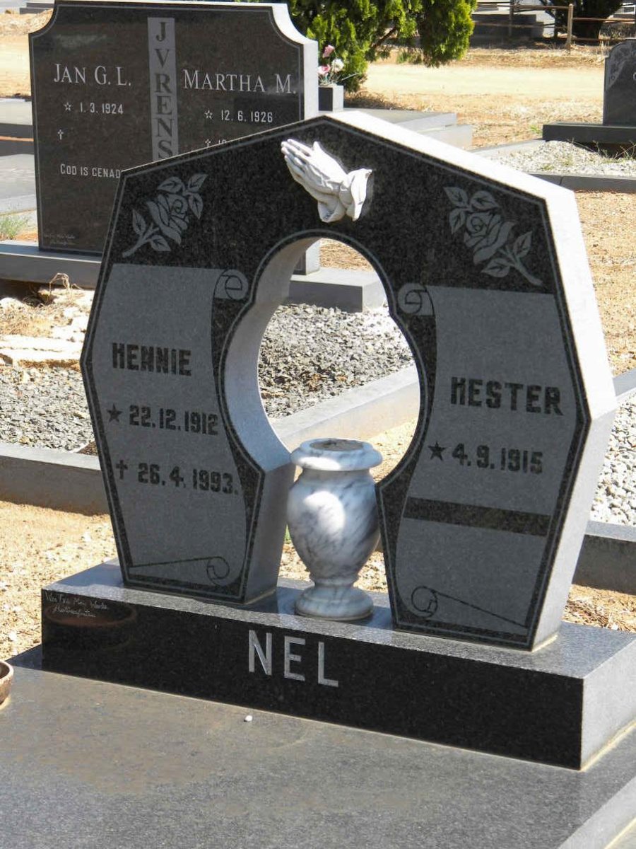 NEL Hennie 1912-1993 &amp; Hester 1915-