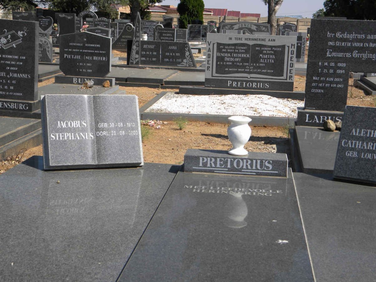 PRETORIUS Jacobus Stephanus 1913-2000 &amp; Aletha Catharina LOUW 1917-2000