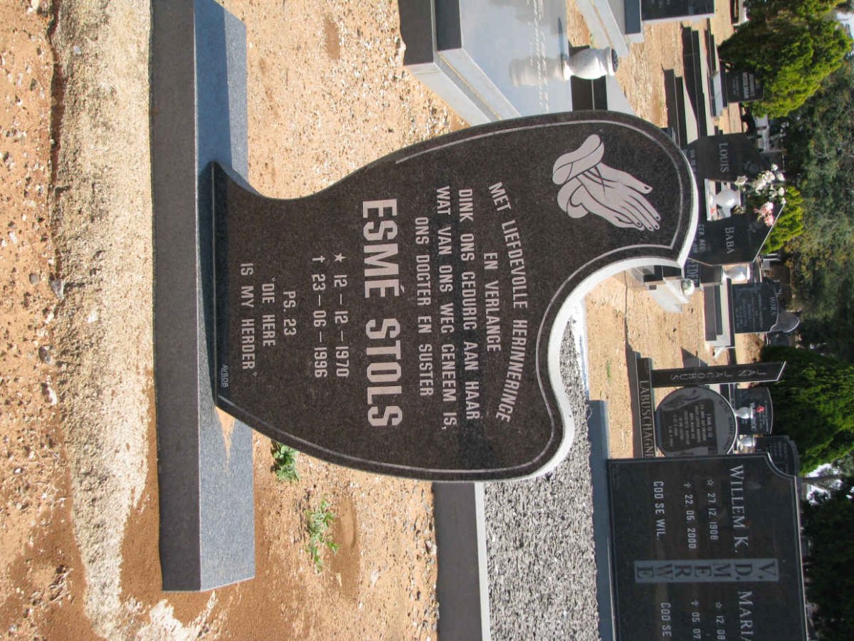 STOLS Esmé 1970-1996