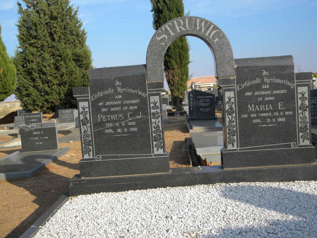 STRUWIG Petrus C.J. 1890-1968 &amp; Maria E. VAN TONDER 1899-1995