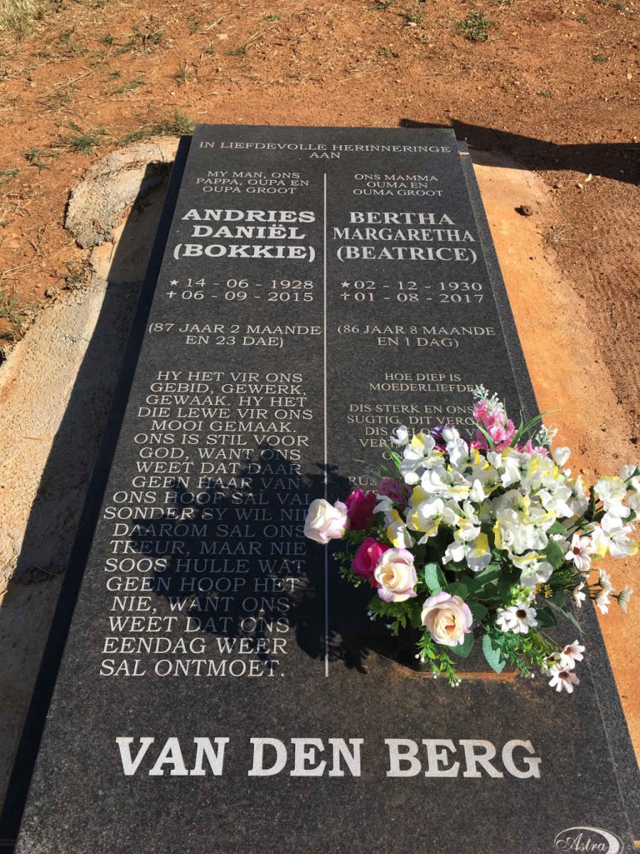 BERG Andries Daniel, van den 1928-2015 &amp; Bertha Margaretha 1930-2017
