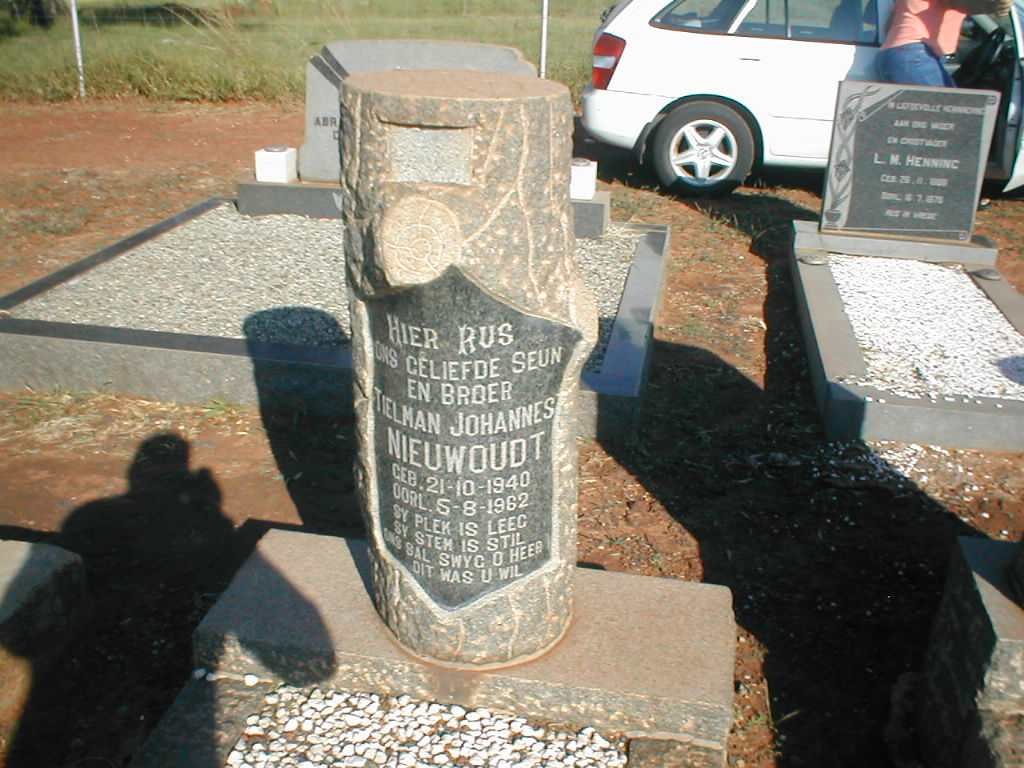 NIEUWOUDT Tielman Johannes 1940-1962