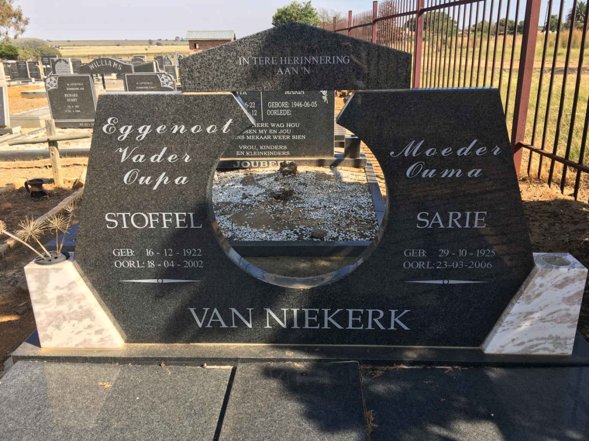 NIEKERK Stoffel, van 1922-2002 &amp; Sarie 1925-2006