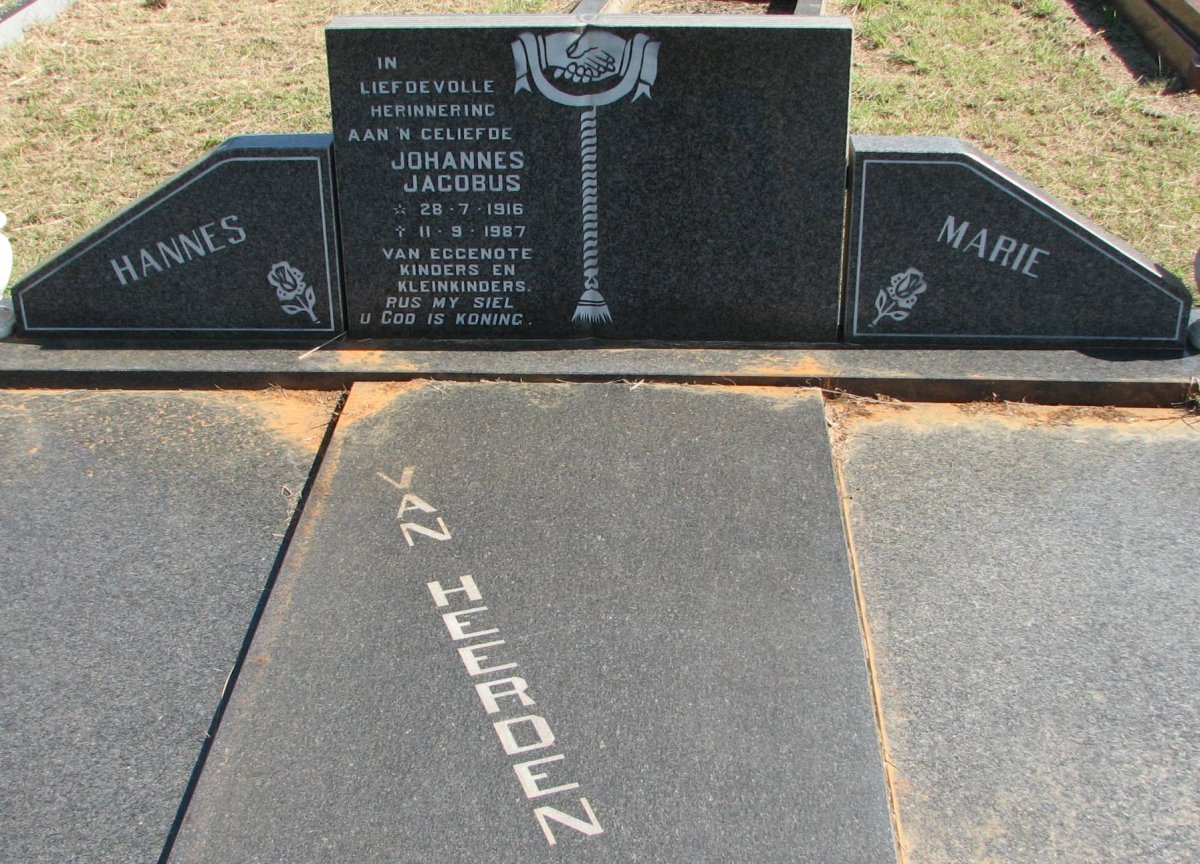 HEERDEN Johannes Jacobus, van 1916-1987 &amp; Marie 