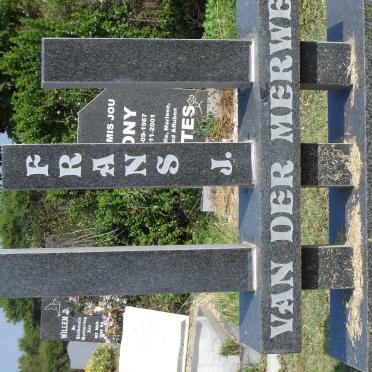MERWE Frans J. van der 1926-2001