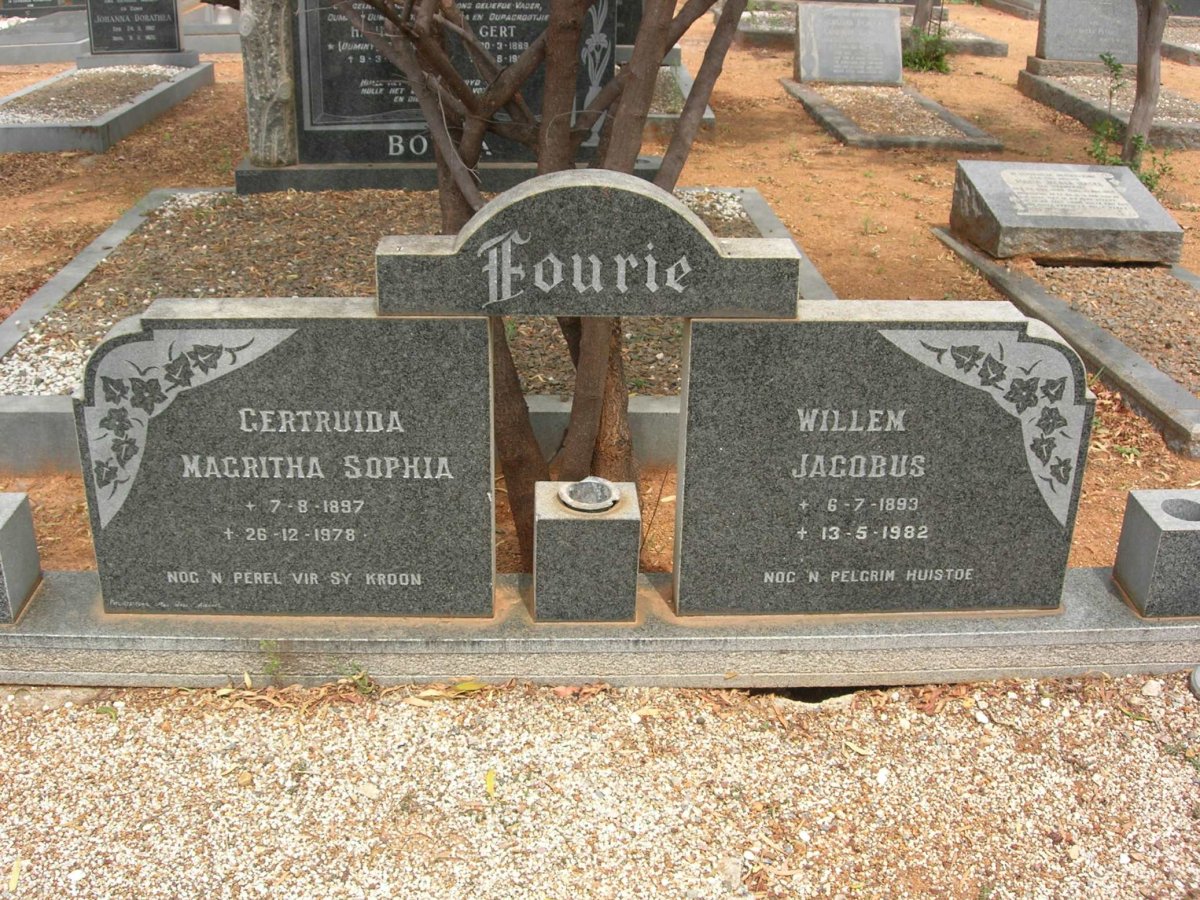 FOURIE Willem Jacobus 1893-1982 &amp; Gertruida Magritha Sophia 1897-1978