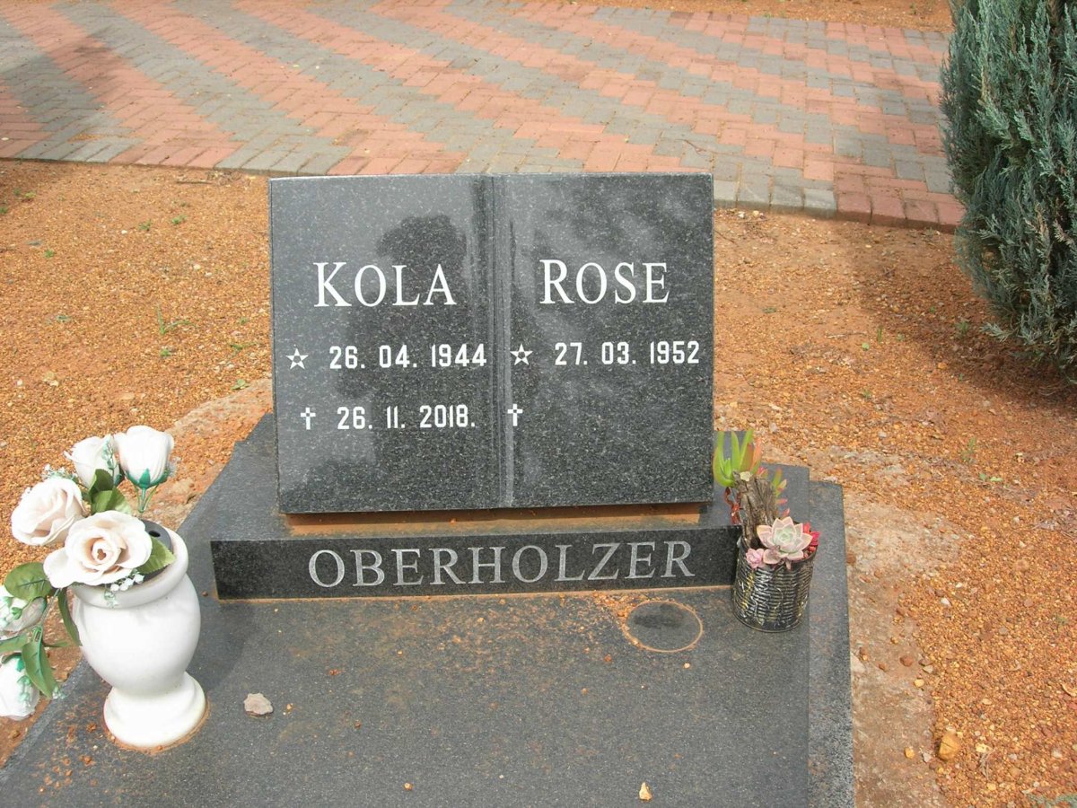 OBERHOLZER Kola 1944-2018 &amp; Rose 1952