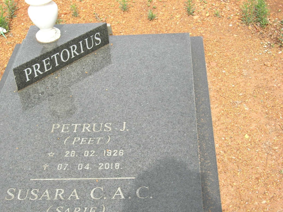 PRETORIUS Petrus J. 1926-2018 &amp; Susara C.A.C. STEENBERG 1931-2008