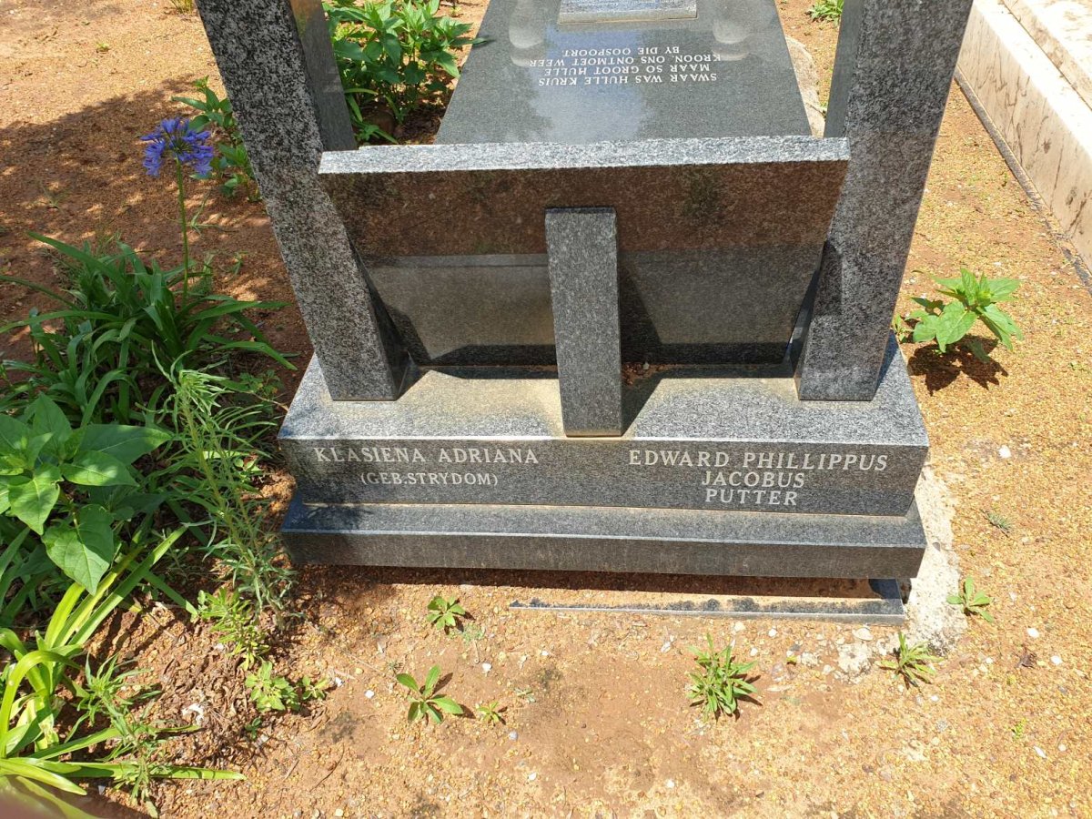PUTTER Edward Phillippus Jacobus 1936-2005 &amp; Klasiena Adriana STRYDOM 1935-2005