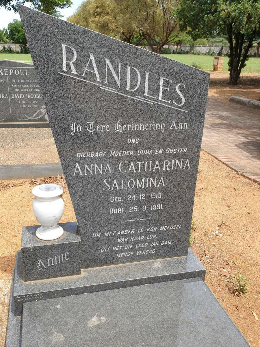 RANDLES Anna Catharina Salomina 1913-1991
