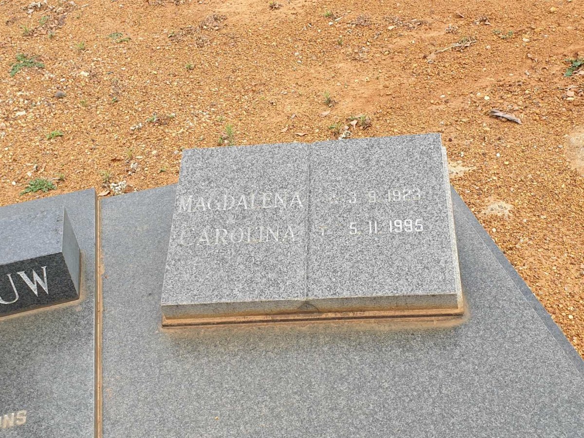 ROSSOUW Gert Marthinus 1920-1992 &amp; Magdalena Carolina 1923-1995