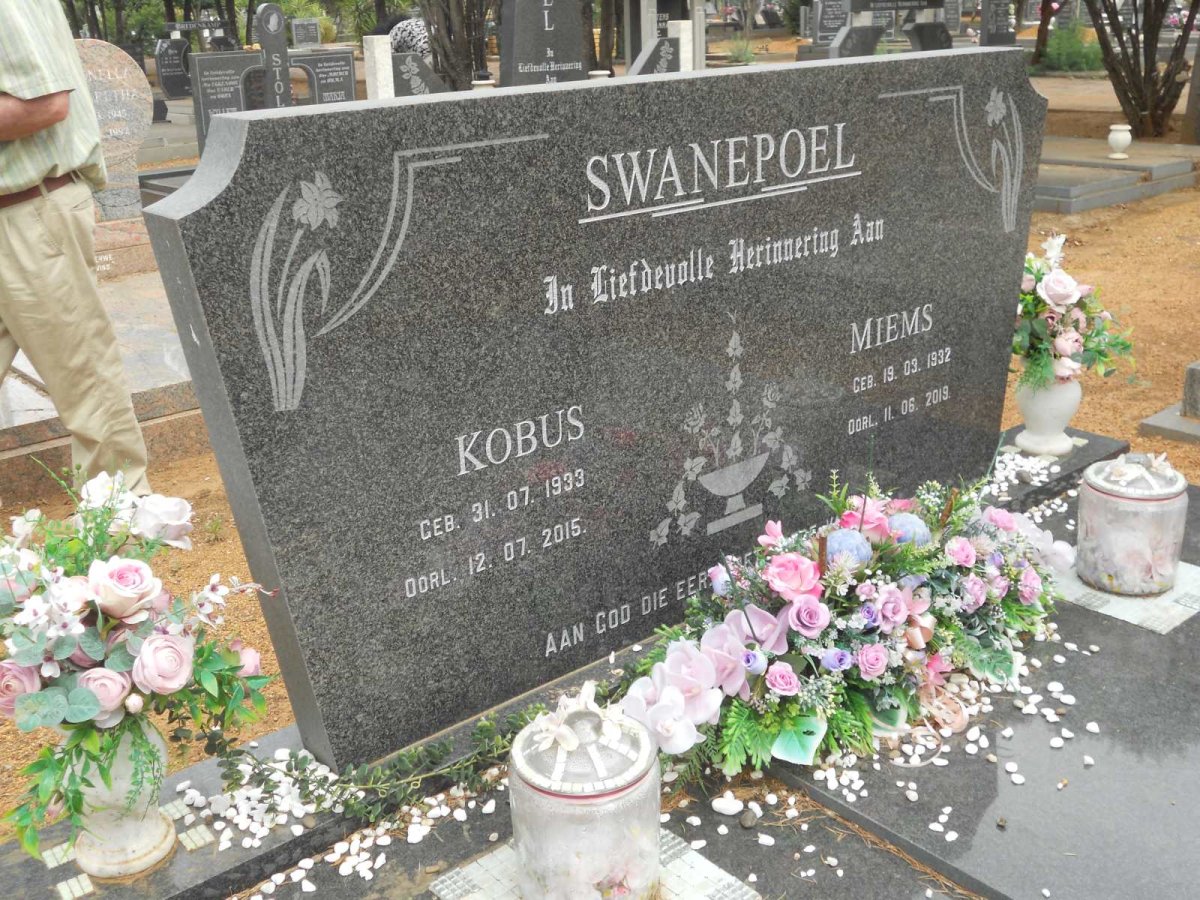 SWANEPOEL Kobus 1933-2015 &amp; Miems 1932-2019