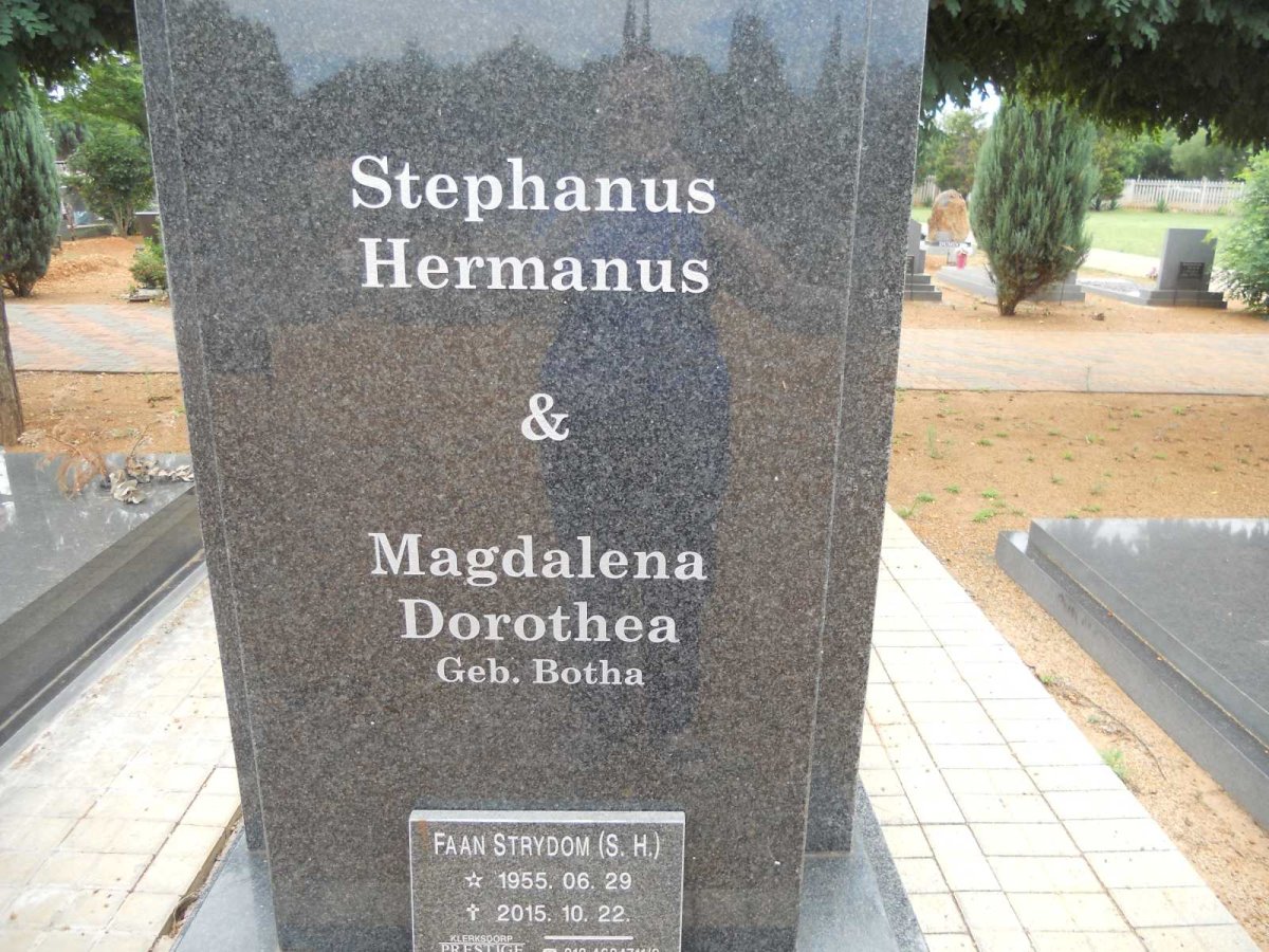 STRYDOM Stephanus Hermanus 1955-2015 &amp; Magdalena Dorothea BOTHA 1957-