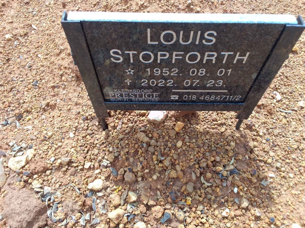 STOPFORTH Louis 1952-2022
