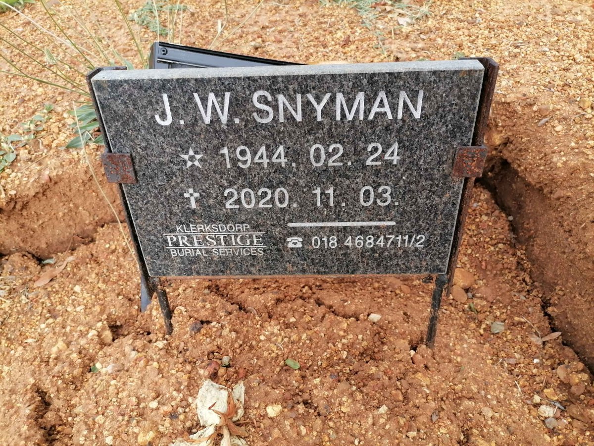 SNYMAN J.W. 1944-2020