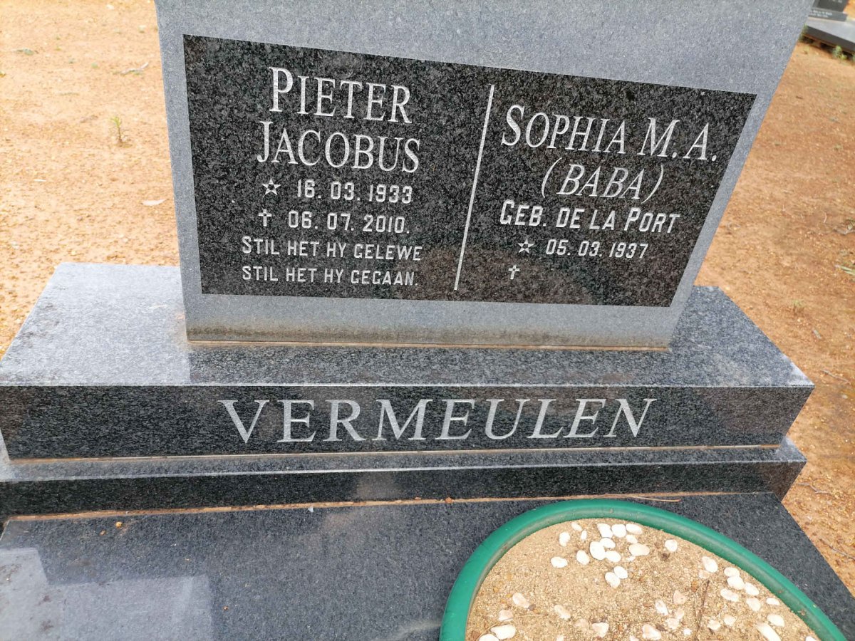VERMEULEN Pieter Jacobus 1933-2010 &amp; Sophia M.A. DE LA PORT 1937-