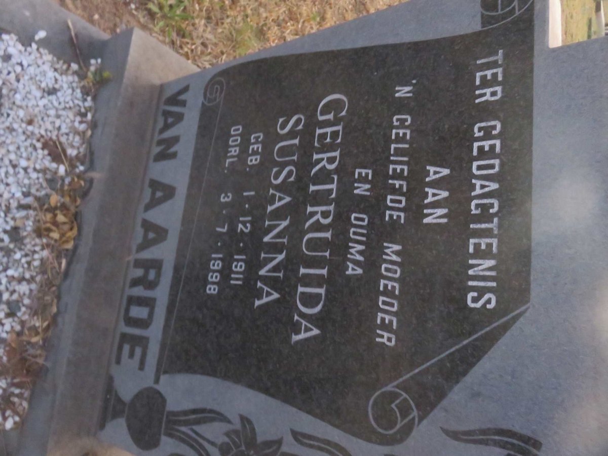 AARDE Pieter Gideon, van 1904-1959 &amp; Gertruida Susanna 1911-1998