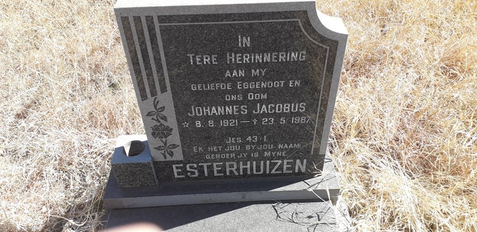 ESTHERHUIZEN Johannes Jacobus 1921-1987