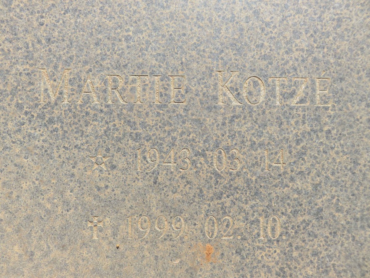 KOTZÉ Martie 1943-1999