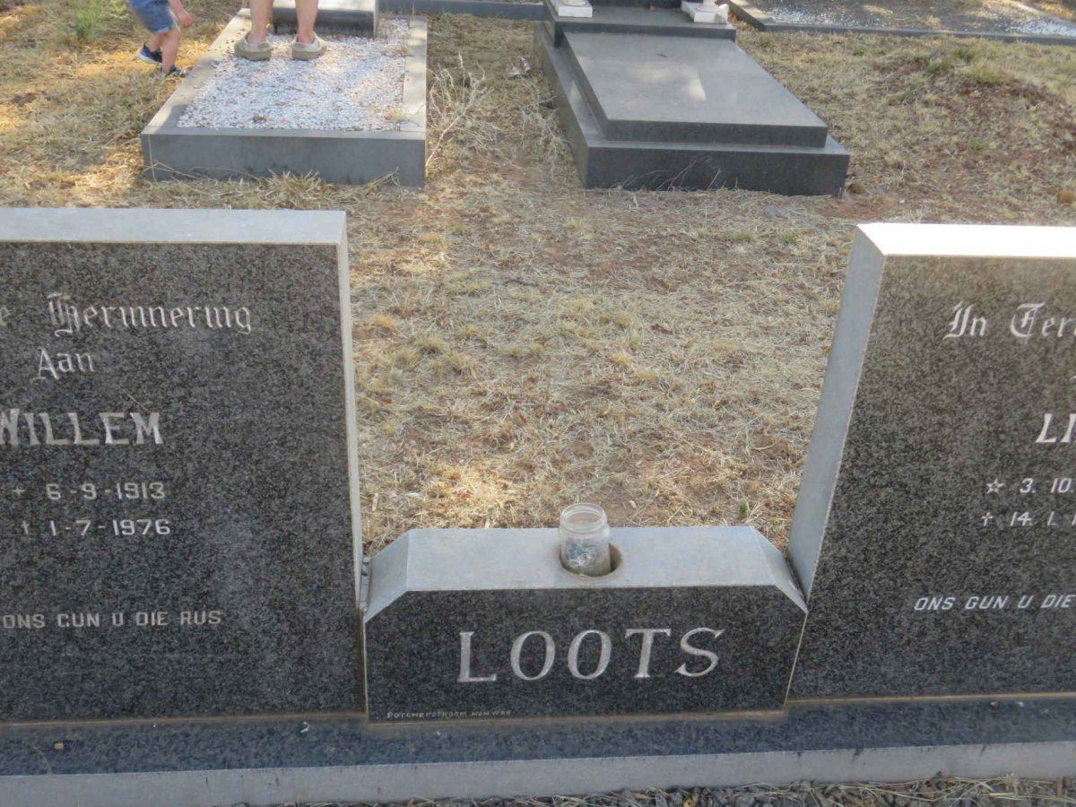 LOOTS Willem 1913-1976 &amp; Lily 1904-1993